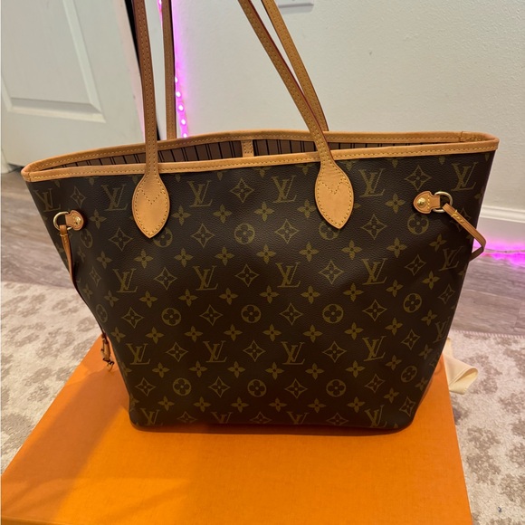 Louis Vuitton Neverfull MM Monogram Beige - Picture 3 of 5